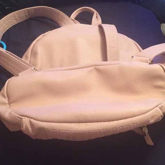 Blush pink Steve Madden backpack 🎒 - Picture 5 of 5